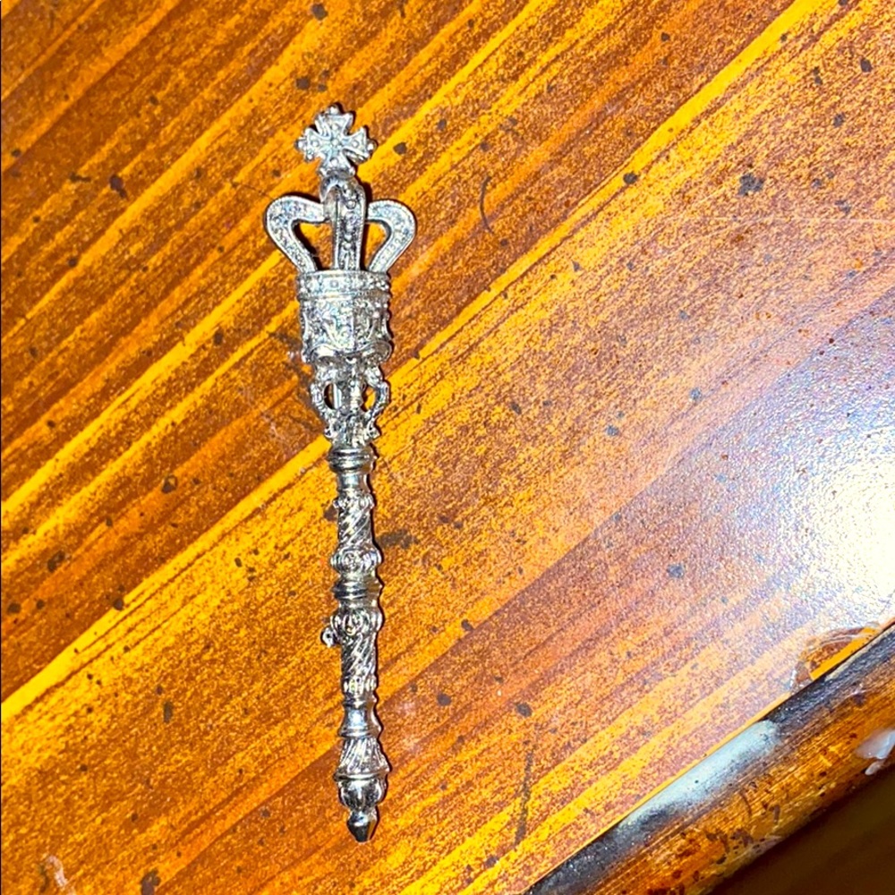 Vintage pin